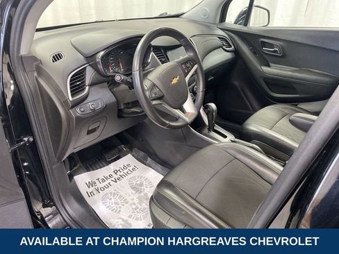 Certified 2020 Chevrolet Trax LT w/ LT Convenience Package image 13