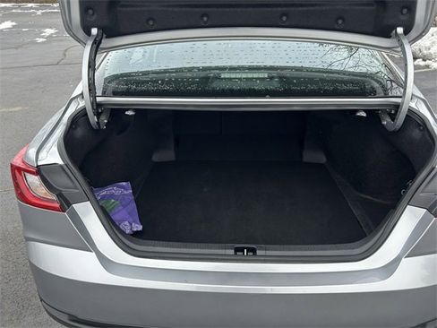 Used 2025 Toyota Camry LE image 26