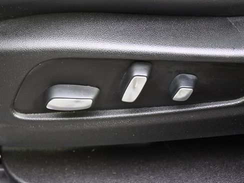 Used 2017 Cadillac XT5 Luxury w/ Driver Awareness Package AWD/4WD image 14