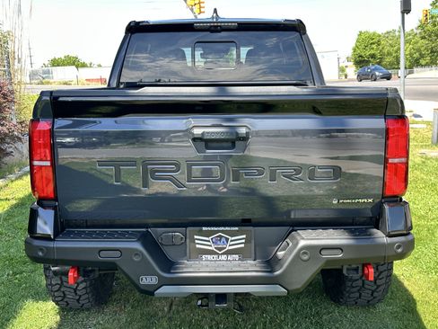Used 2024 Toyota Tacoma TRD Pro AWD/4WD image 6