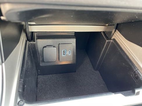 Used 2023 Ford Explorer Limited w/ Class IV Trailer Tow Package image 38