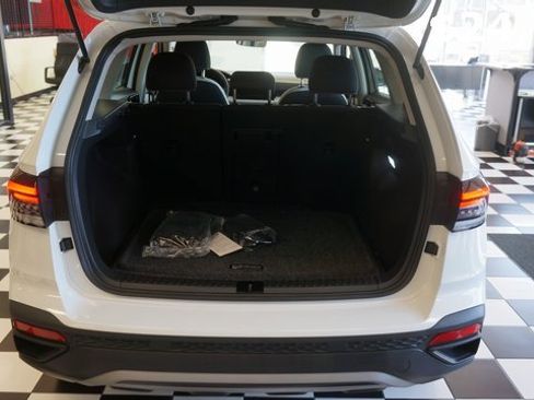 Certified 2025 Volkswagen Taos S image 44