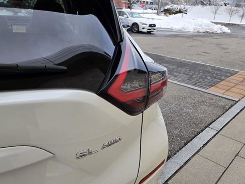 Used 2024 Nissan Murano SL image 12