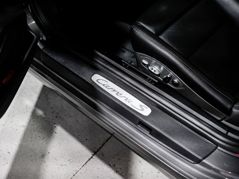 Used 2017 Porsche 911 Carrera S image 21