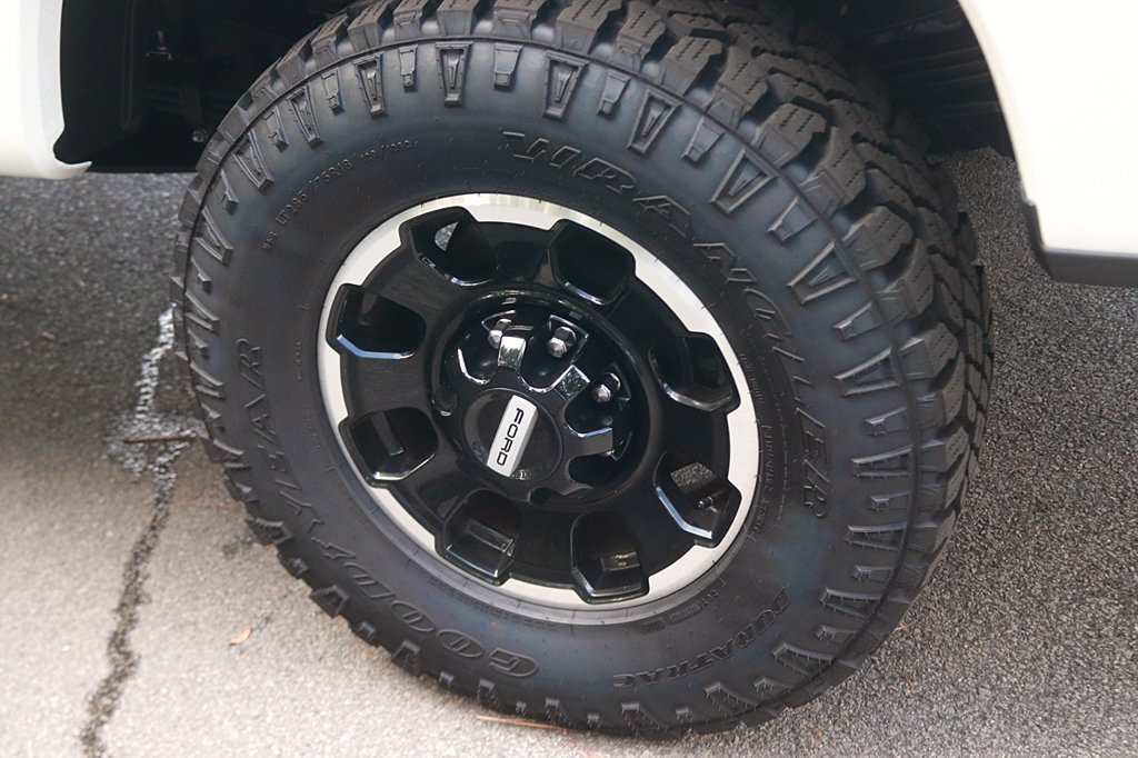 Used 2025 Ford F250 Platinum w/ Tremor Off-Road Package AWD/4WD image 7