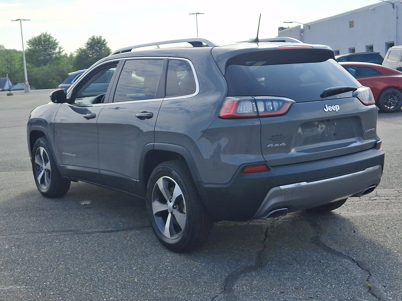 Used 2021 Jeep Cherokee Limited AWD/4WD image 4