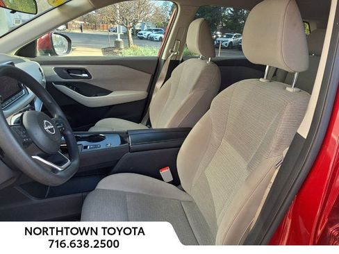 Used 2023 Nissan Rogue SV image 13