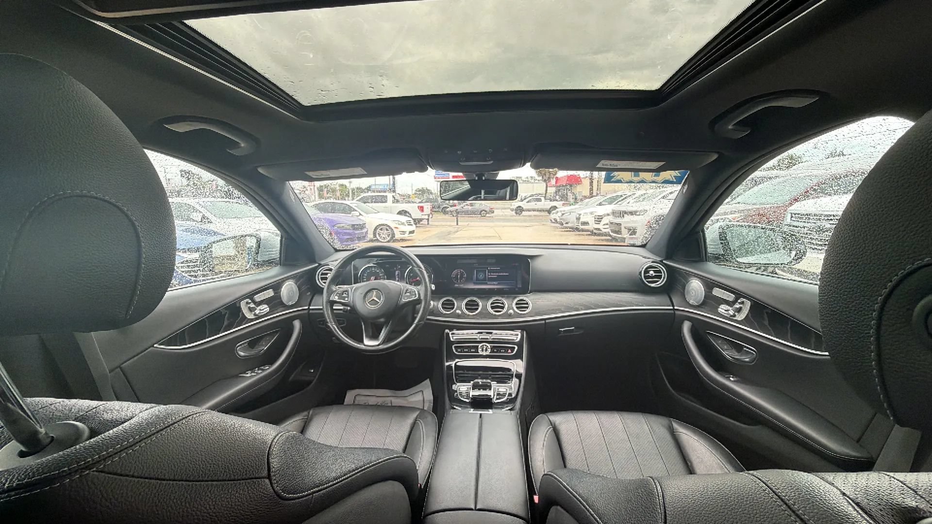 Used 2017 Mercedes-Benz E 300 image 11