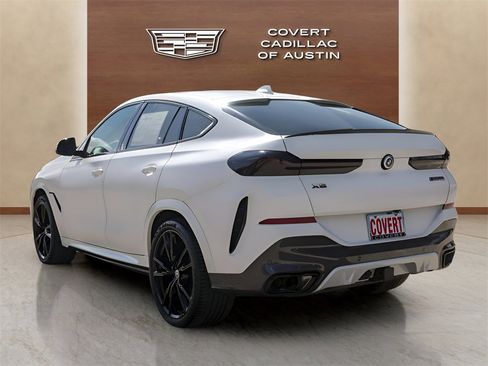 Used 2023 BMW X6 M50i w/ Executive Package image 3