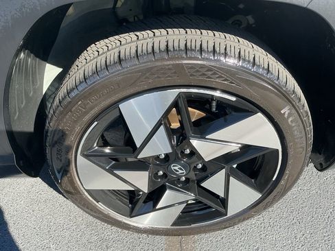Used 2024 Hyundai Kona Limited image 22