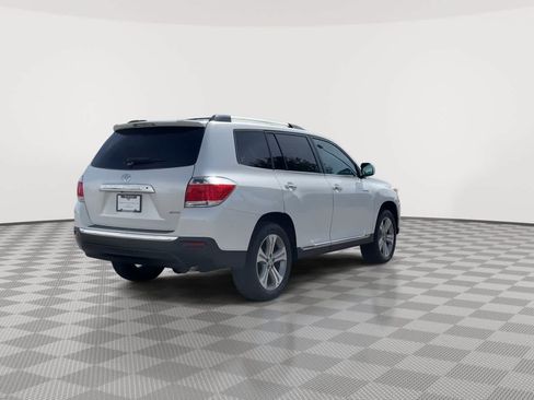 Used 2013 Toyota Highlander Limited AWD/4WD image 8