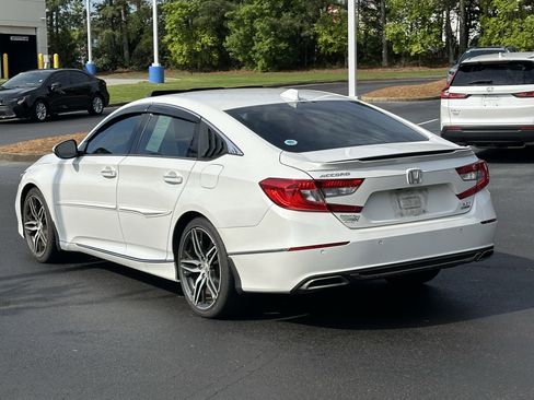 Used 2021 Honda Accord Touring image 11