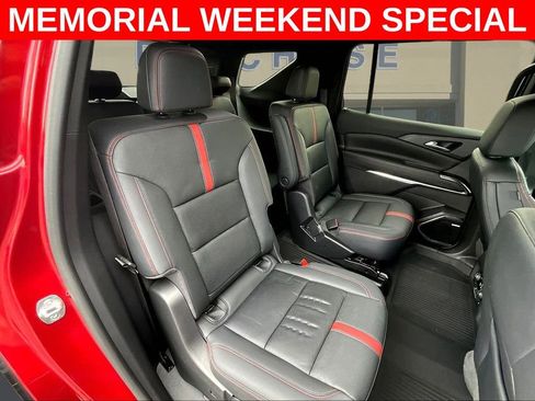 Used 2024 Chevrolet Traverse RS AWD/4WD image 27