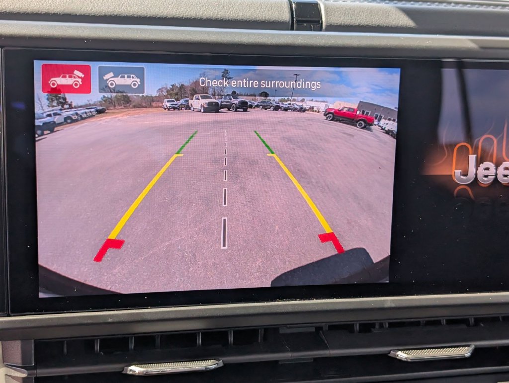 New 2026 Jeep Wrangler Unlimited Sahara AWD/4WD image 18