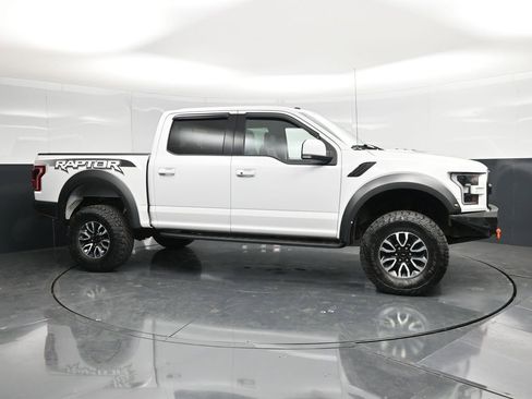 Used 2018 Ford F150 Raptor w/ Equipment Group 802A Luxury AWD/4WD image 4