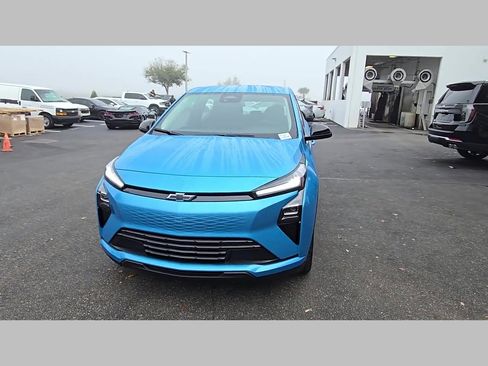 New 2027 Chevrolet Bolt LT w/ Comfort Package image 24