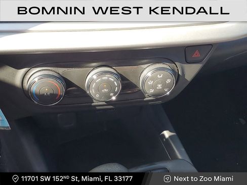 Used 2024 Chevrolet Trax LS image 25