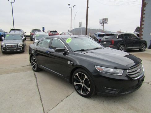 Used 2015 Ford Taurus SEL w/ Equipment Group 201A AWD/4WD image 6