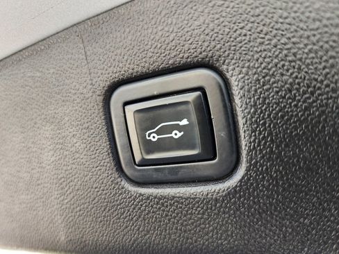 Used 2021 Chevrolet Blazer LT w/ Sound & Technology Package image 14