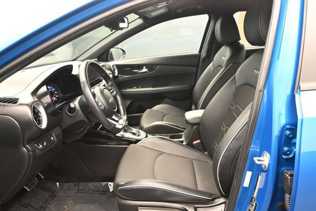 Used 2023 Kia Forte GT-Line w/ GT-Line Technology Package FWD image 7