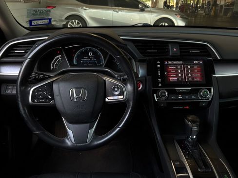 Used 2017 Honda Civic Touring image 15