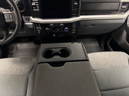 Used 2023 Ford F250 XLT w/ XLT Premium Package image 17