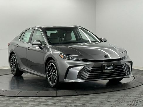 New 2026 Toyota Camry XLE FWD image 6
