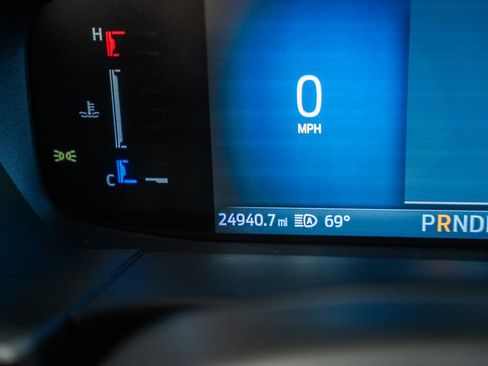 Used 2025 Ford Escape Active AWD/4WD image 48