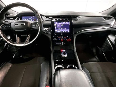 Used 2022 Jeep Grand Cherokee Altitude image 18