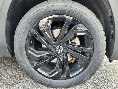 Certified 2023 Volkswagen Atlas SE w/ Black Wheel Package AWD/4WD image 20