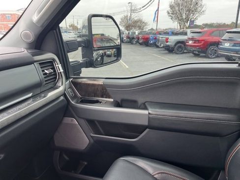 Used 2024 Ford F350 Lariat w/ Lariat Ultimate Package image 33