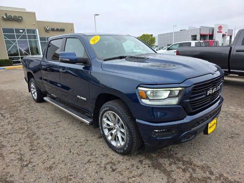 Used 2023 RAM 1500 Laramie AWD/4WD image 5