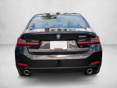 Used 2023 BMW 330i Sedan w/ Convenience Package image 6