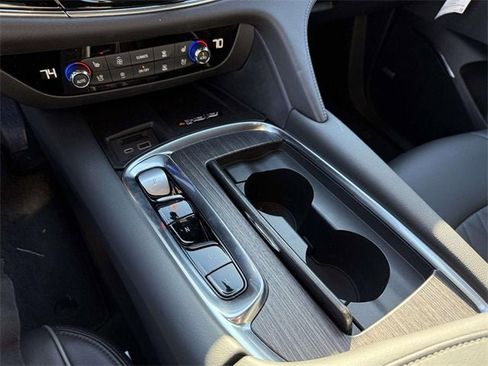 New 2024 Buick Enclave Avenir w/ Avenir Technology Package image 17