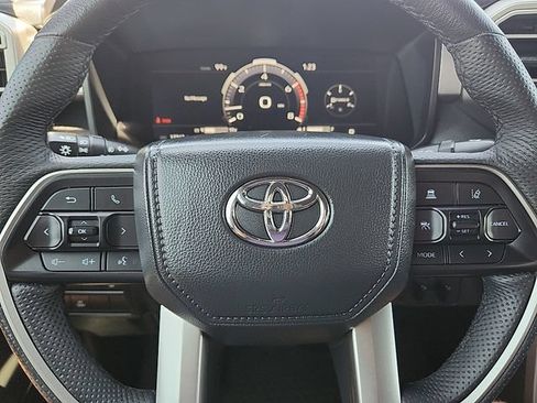 Used 2025 Toyota Tundra Limited AWD/4WD image 24