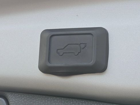 Used 2025 Toyota RAV4 XLE w/ Convenience Package AWD/4WD image 22