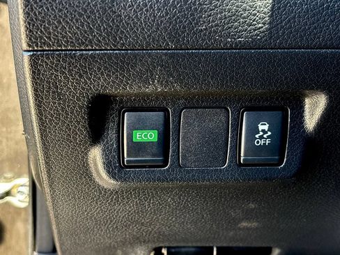 Used 2019 Nissan Sentra SV FWD image 23