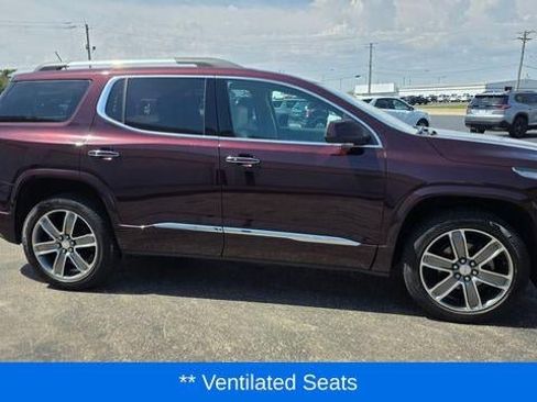 Used 2017 GMC Acadia Denali w/ Technology Package AWD/4WD image 5
