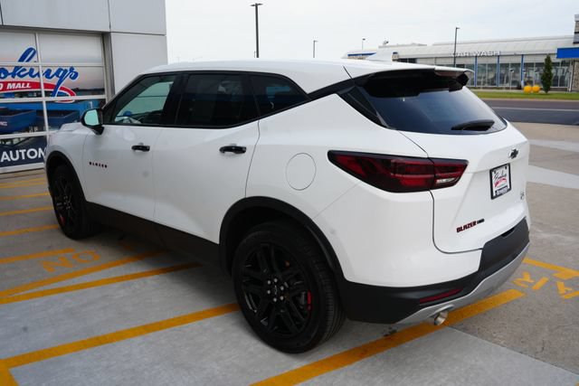 Used 2024 Chevrolet Blazer LT w/ Redline Edition AWD/4WD image 34