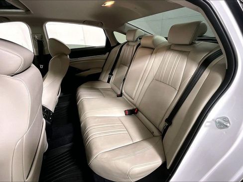Used 2022 Honda Accord Touring image 26