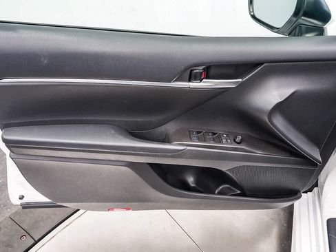Used 2024 Toyota Camry SE FWD image 21