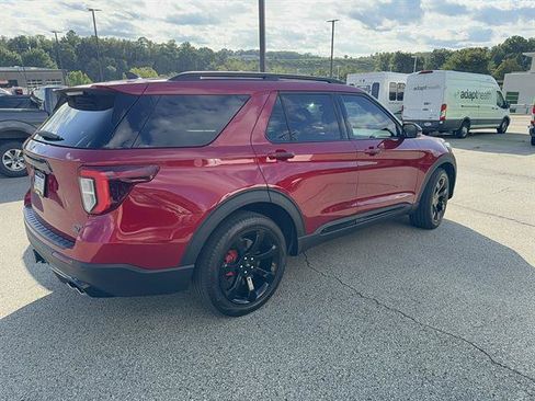 Used 2023 Ford Explorer ST w/ Equipment Group 401A AWD/4WD image 2