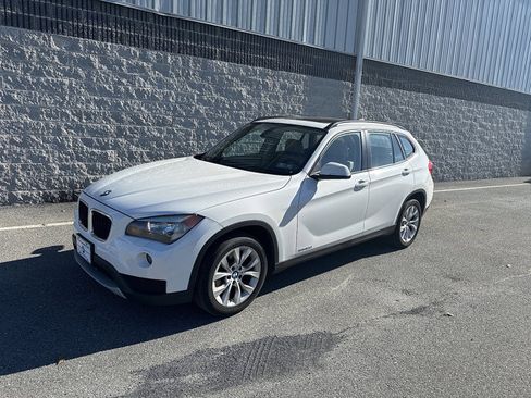 Used 2013 BMW X1 xDrive28i image 1