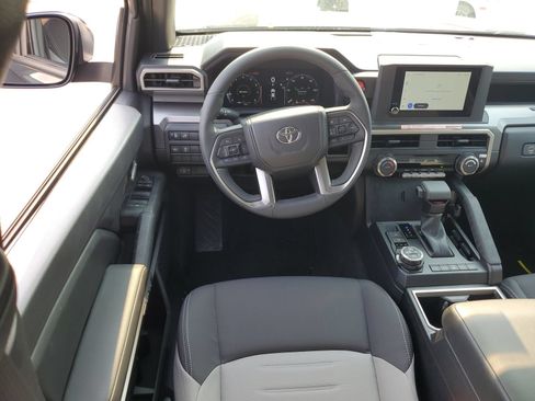 Used 2026 Toyota Tacoma TRD Off-Road AWD/4WD image 10