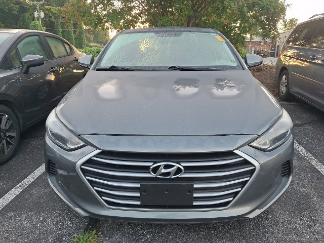 Used 2018 Hyundai Elantra SE FWD image 2