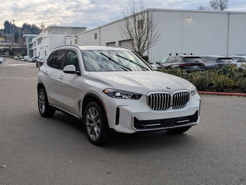 Used 2026 BMW X5 xDrive40i w/ Premium Package image 6