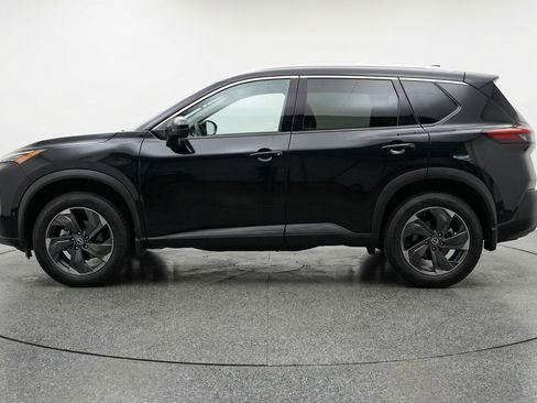 Used 2025 Nissan Rogue SV FWD image 5