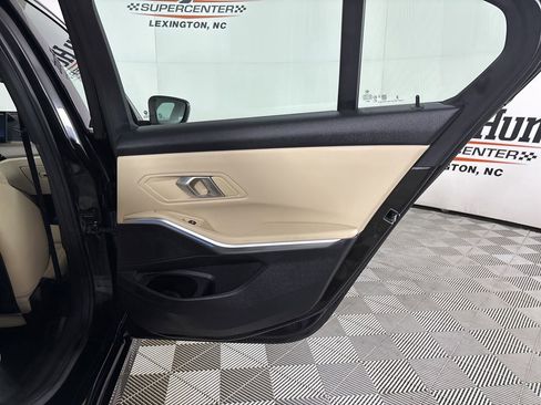 Used 2025 BMW 330i Sedan image 24