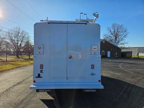 New 2024 Ford E-350 and Econoline 350 Super Duty w/ Power Windows & Locks Group image 7