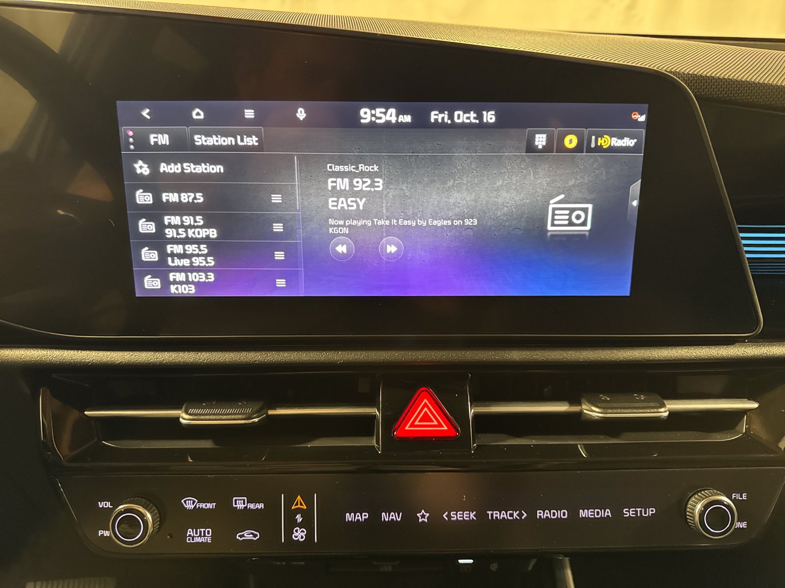 Used 2023 Kia Niro EX FWD image 17